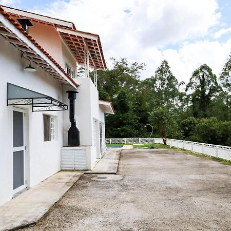 הוילה אטיבאיה Casa Nas Montanhas מראה חיצוני תמונה